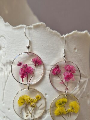 Boucles en résine, fleurs pressées