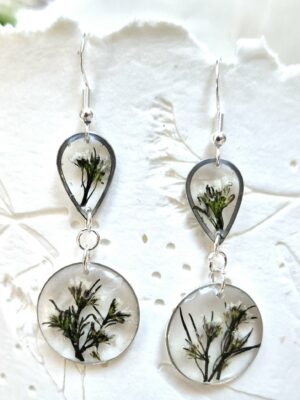Boucles résine, fleurs pressées