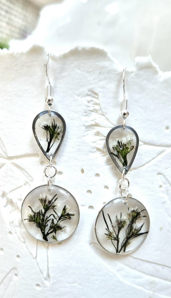 Boucles résine, fleurs pressées