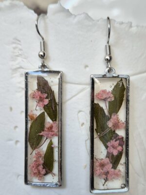 Boucles résine, fleurs pressées