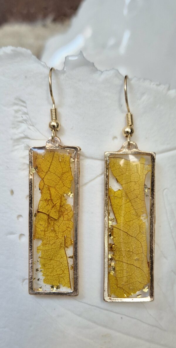 Boucles résine, fleurs pressées