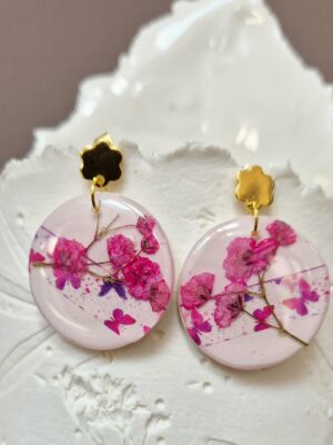 Boucles en pâte polymère avec papier washi et fleurs pressées, résine
