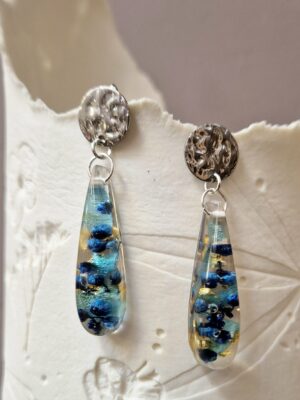 Boucles en résine, fleurs pressées