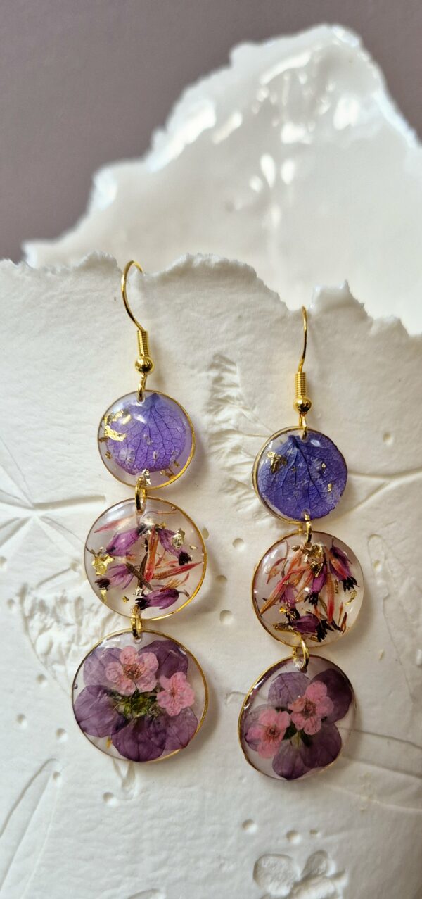 Boucles en résine, fleurs pressées