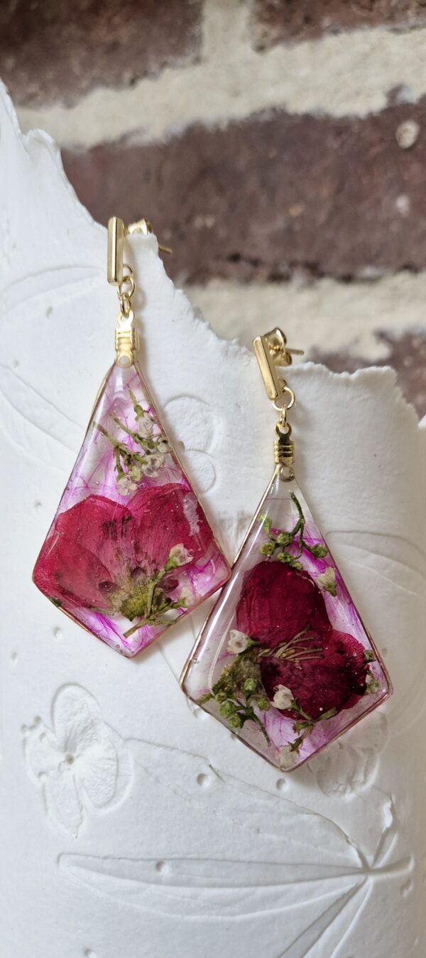 Boucles résine, fleurs pressées