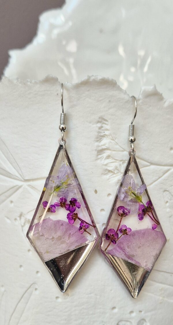 Boucles résine, fleurs pressées
