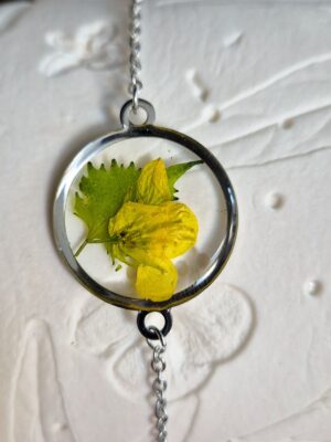 Bracelet acier inoxydable, résine, fleurs pressées