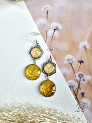 Fleurs naturelles préservées sous verre